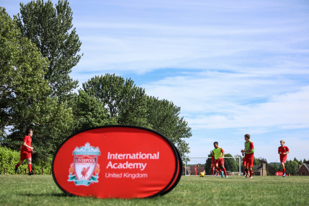 Nike Futbol Kampı Liverpool