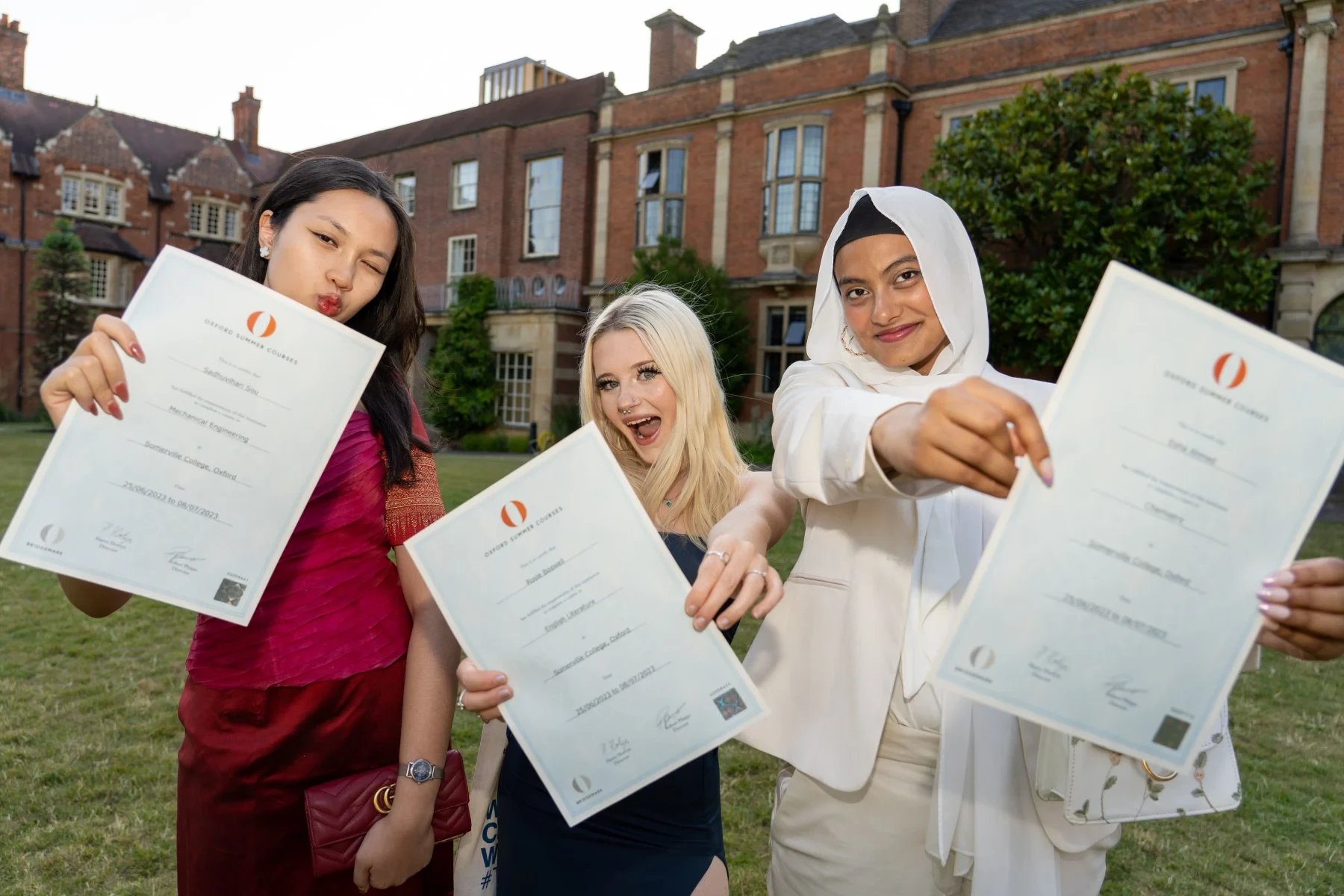 OXFORD SUMMER COURSES 1